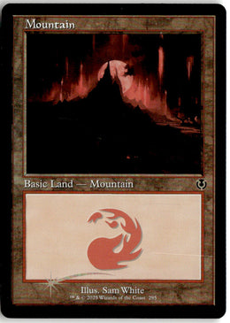 Mountain - Innistrad Remastered #295 - Near Mint - Holofoil
